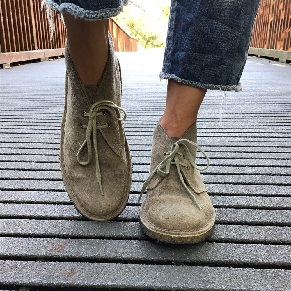 🫶🏽 CLARKS DESERT CHUKKA BOOTIES 🫶🏽 - Picture 5 of 14